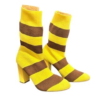 Cape Robbin Women Perry-2 Stretch Sock Booties Boots Yellow Brown Size 7.5 VGC